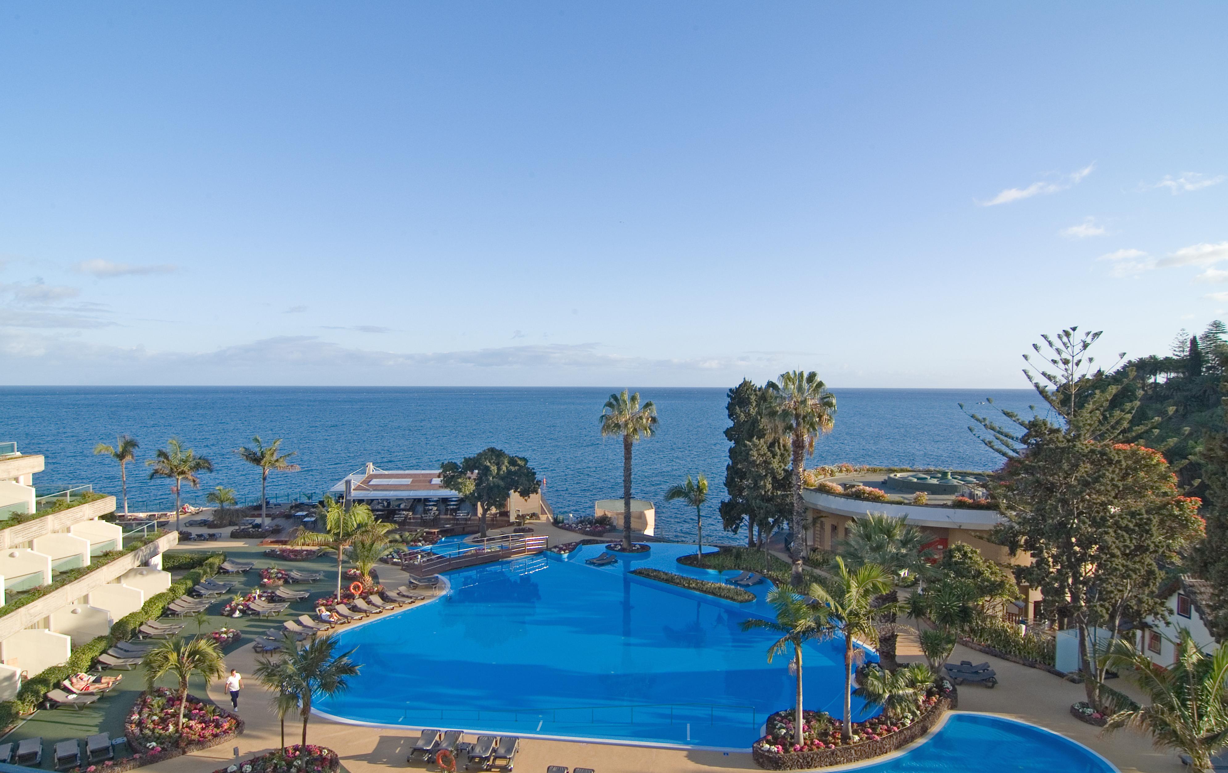 Pestana Carlton Madeira Ocean Resort Hotel Funchal  Exterior foto The pool at the Sheraton Tel Aviv