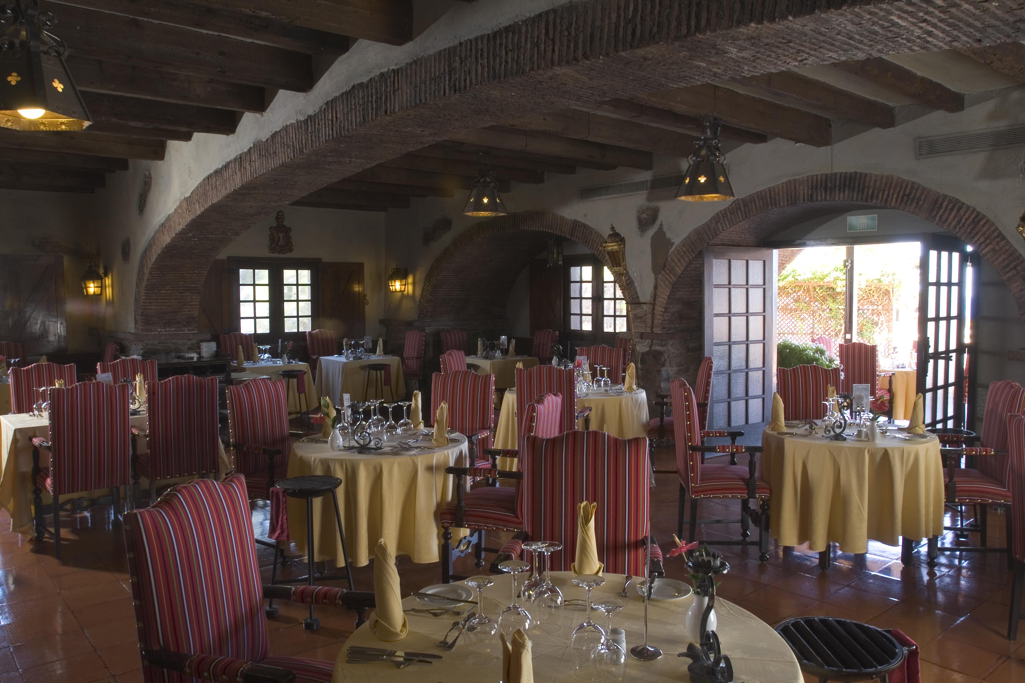 Pestana Carlton Madeira Ocean Resort Hotel Funchal  Restaurant foto Restaurant in the hotel
