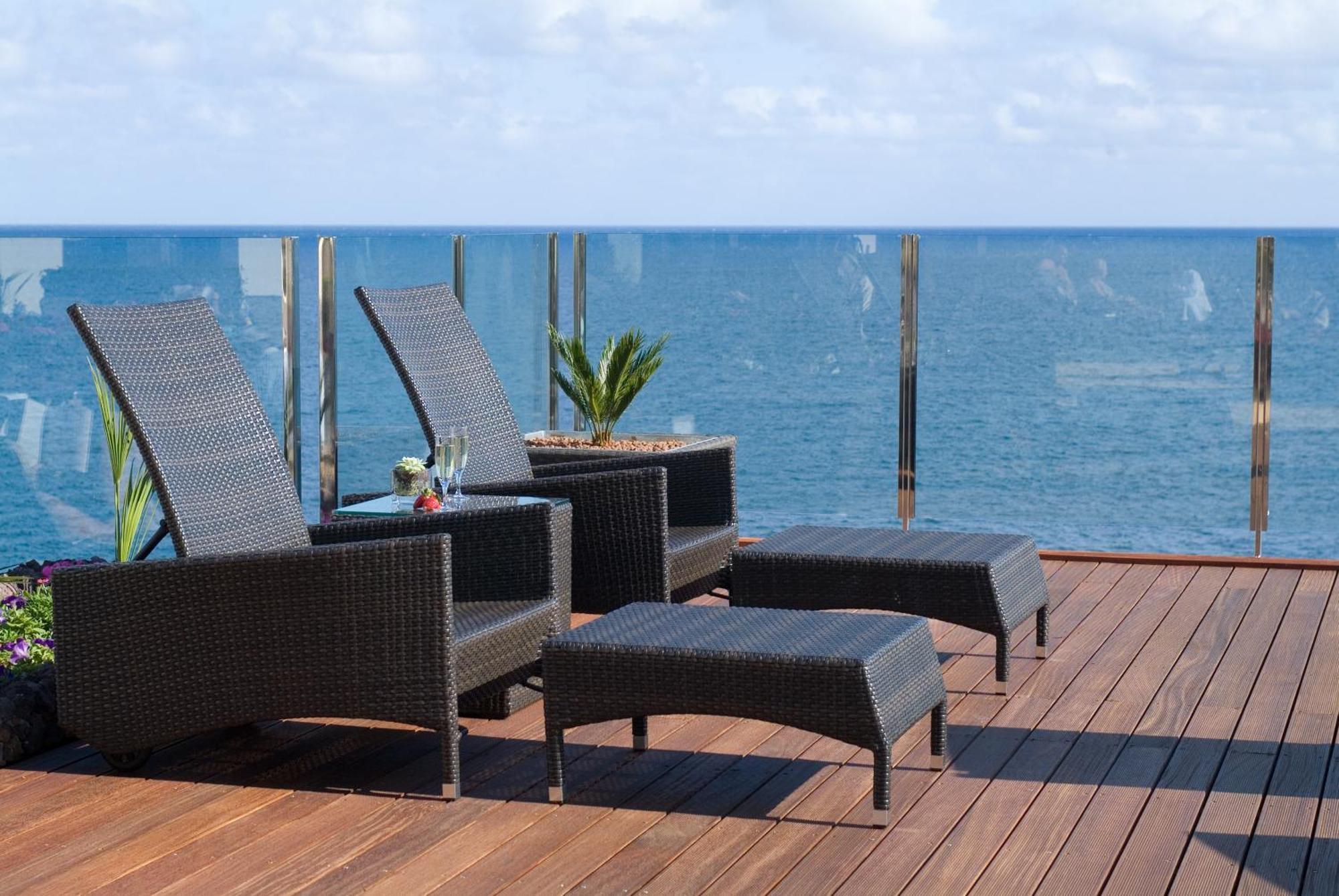 Pestana Carlton Madeira Ocean Resort Hotel Funchal  Exterior foto The Sky Deck