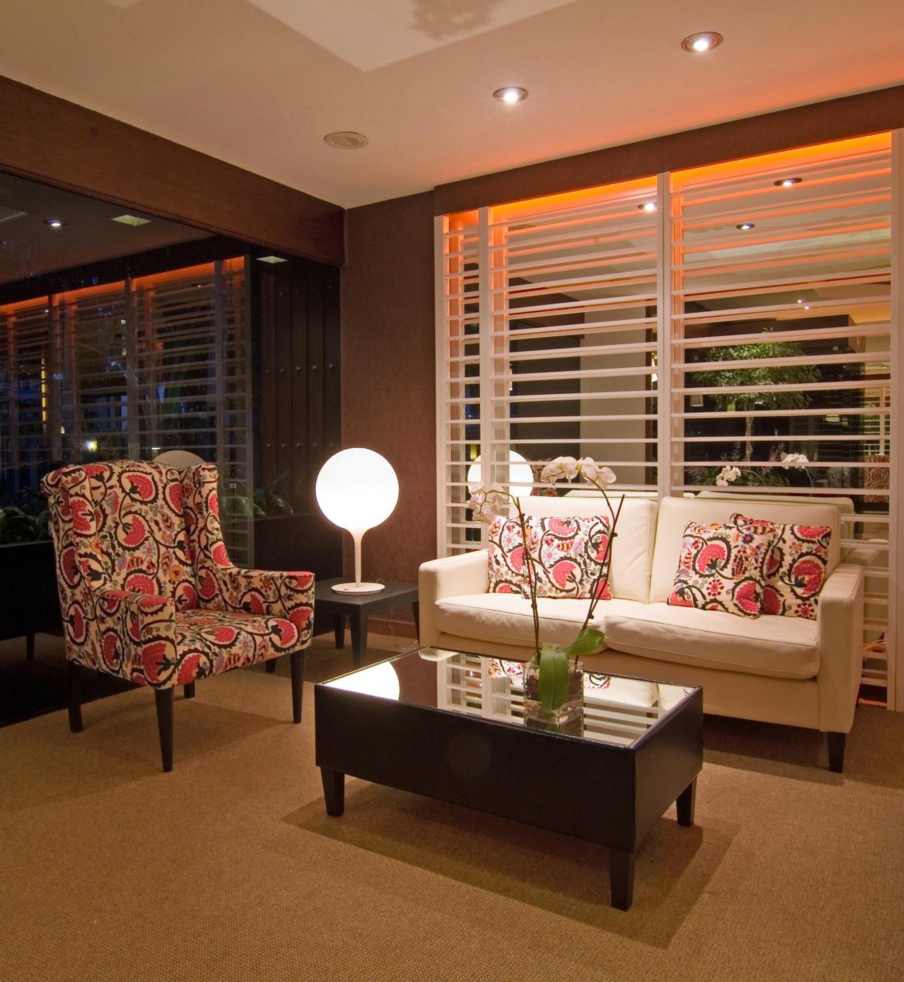 Pestana Carlton Madeira Ocean Resort Hotel Funchal  Exterior foto A living room