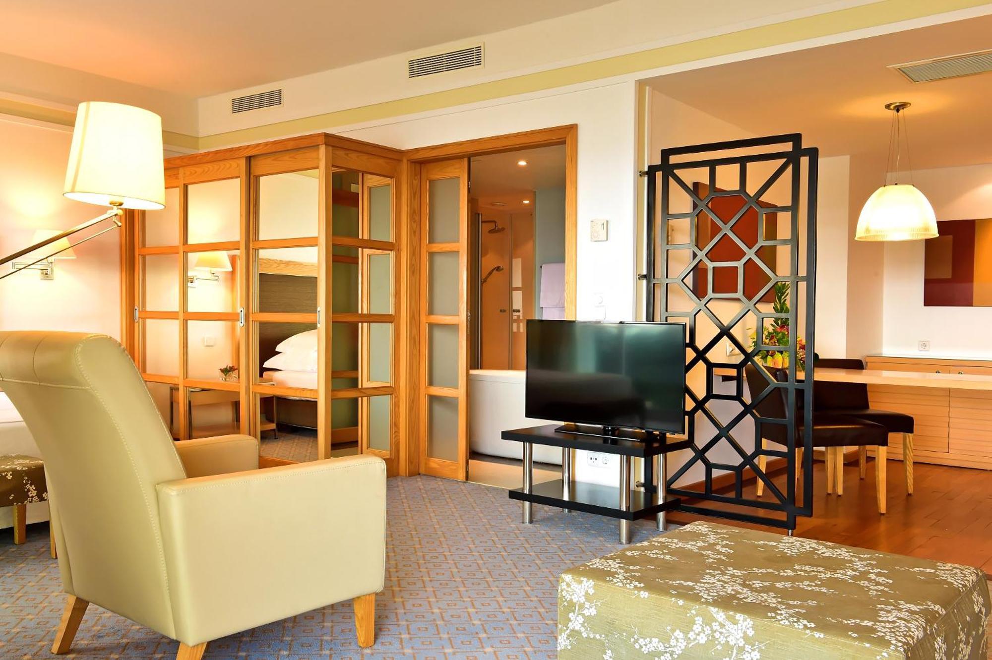 Pestana Carlton Madeira Ocean Resort Hotel Funchal  Exterior foto Suite